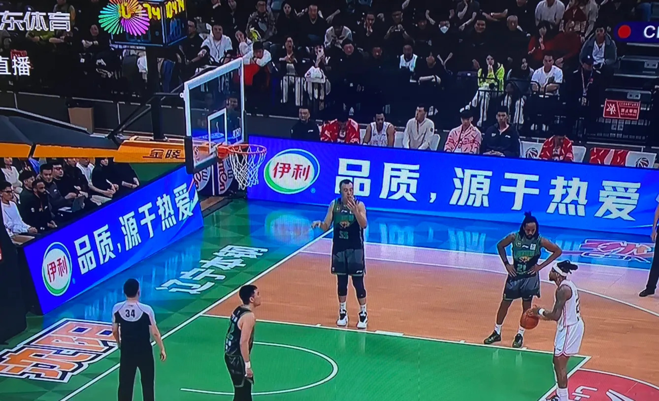 广州恒大主场不敌大连一方，遭遇两连败的简单介绍