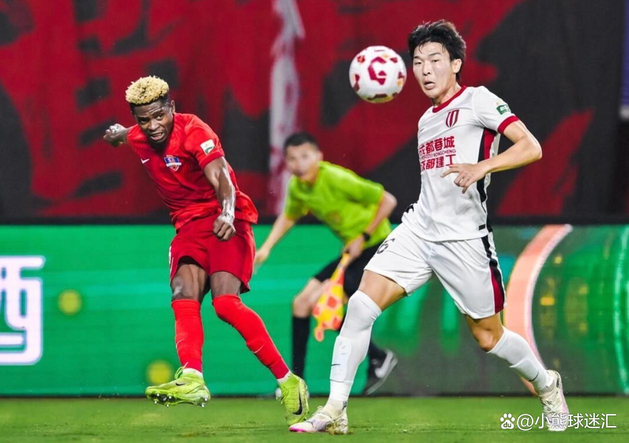 包含球迷热议：谁将登顶比赛之巅的词条
